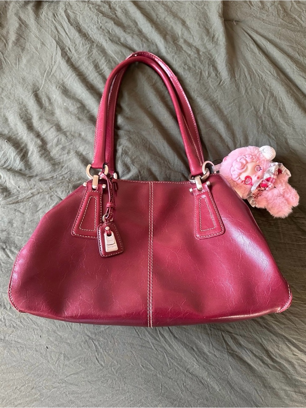 Liz Claiborne Burgundy Classic Shoulder Tote